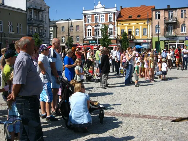 Bezpieczne wakacje na wąbrzeskim rynku