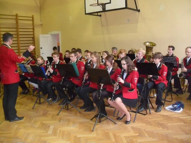 Orkiestra Dęta WDK w szkołach