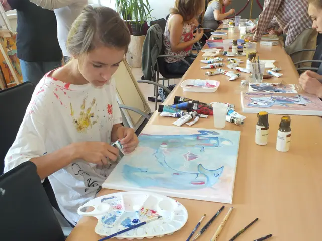 Wystawa poplenerowa III Miejskiego Pleneru Malarskiego — zdjęcie 8