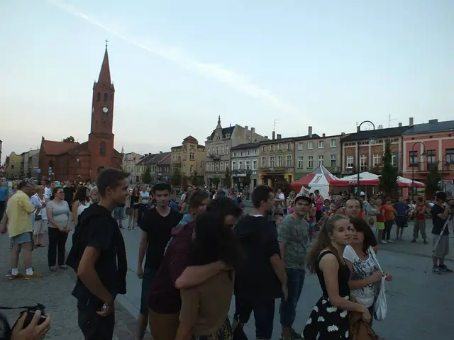 „Letni koncert dla młodzieży” na wąbrzeskim rynku… — zdjęcie 4