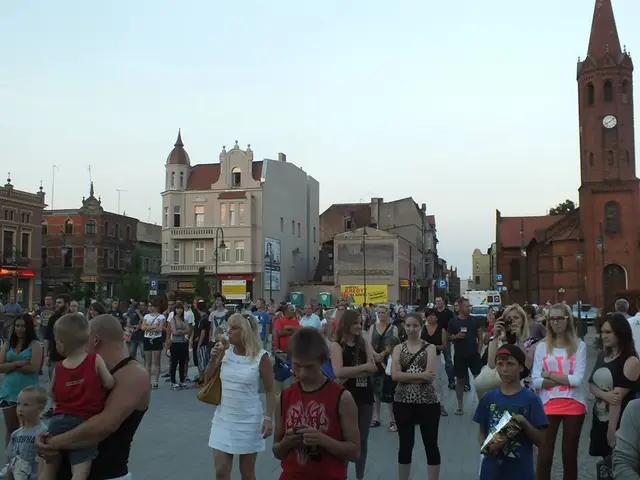 „Letni koncert dla młodzieży” na wąbrzeskim rynku… — zdjęcie 5