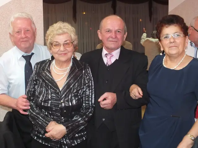 Andrzejki w Klubie „Seniora” — zdjęcie 7