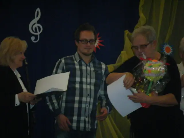 Klub Seniora „Echo” na Konkursie Piosenki Dowolnej — zdjęcie 5