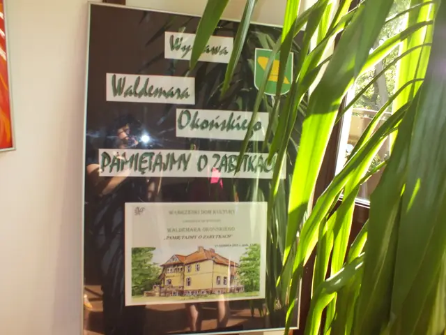 Wystawa malarstwa W. Okońskiego — zdjęcie 16