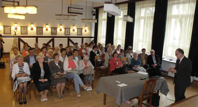 Czwarty rok studiów UTW zakończony — zdjęcie 7