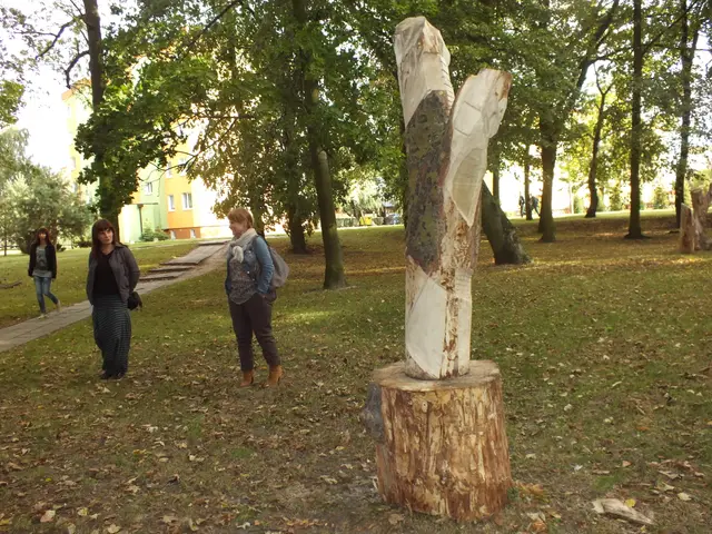 Rzeźby w Parku WDK — zdjęcie 5