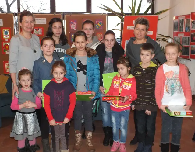 Wystawa ,,Laurka dla babci i dziadka” — zdjęcie 11