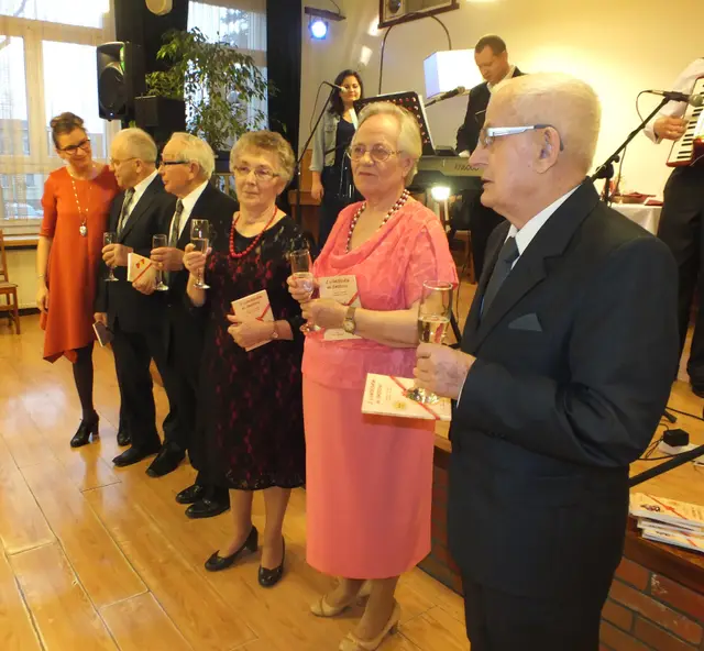Karnawałowo w  Klubie Seniora „Echo” — zdjęcie 5