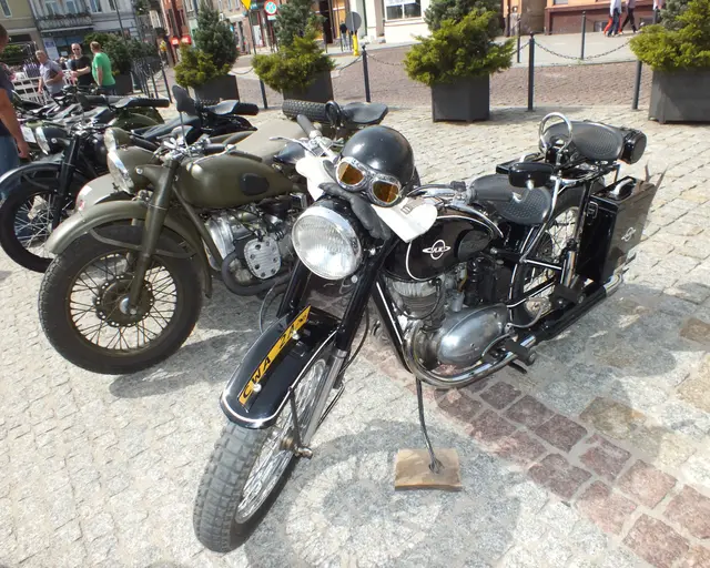 Wystawa zabytkowych motocykli — zdjęcie 5