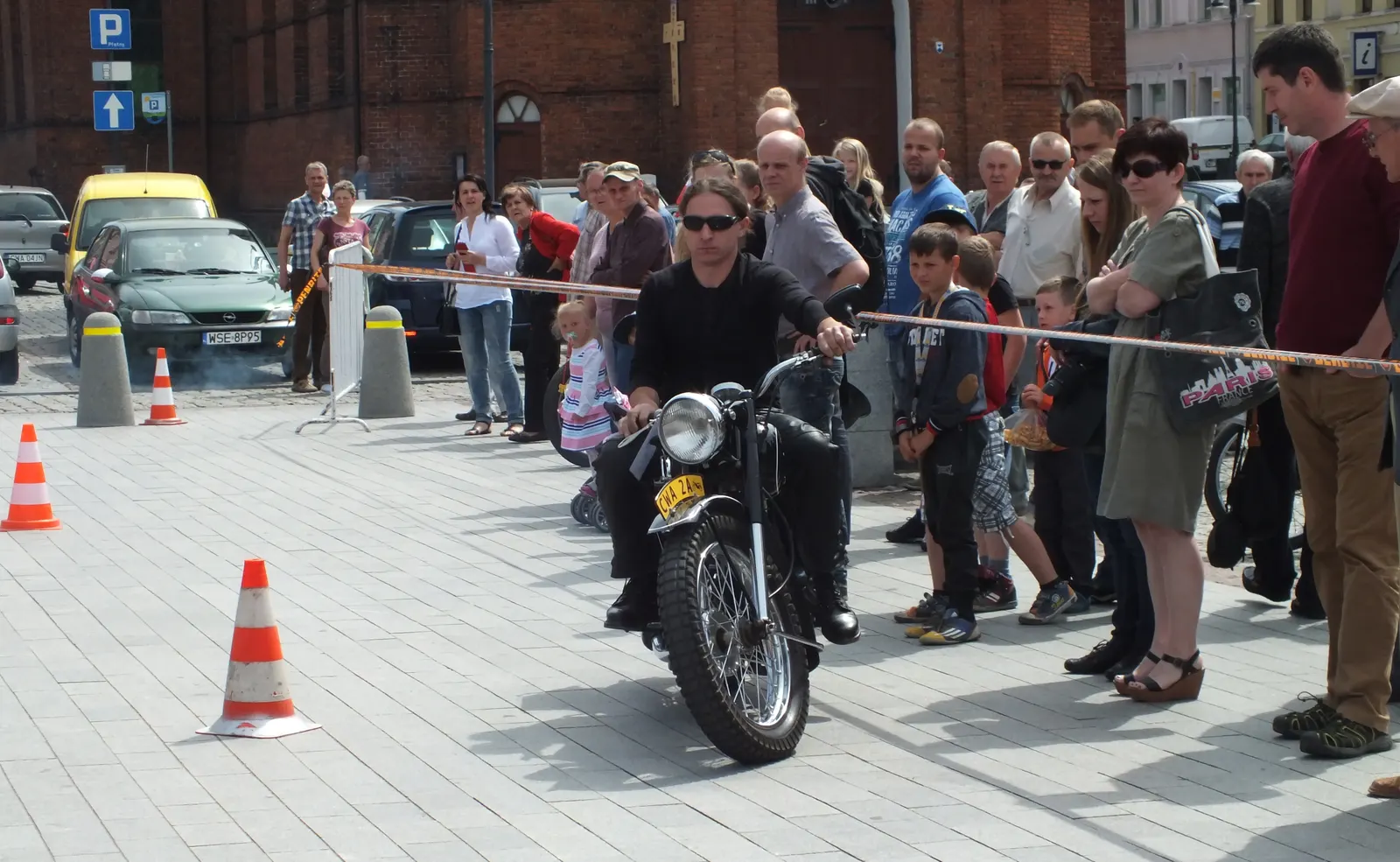 Wystawa zabytkowych motocykli