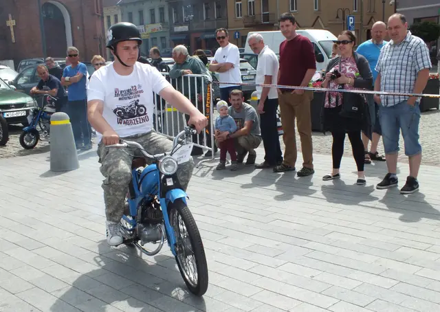 Wystawa zabytkowych motocykli — zdjęcie 13