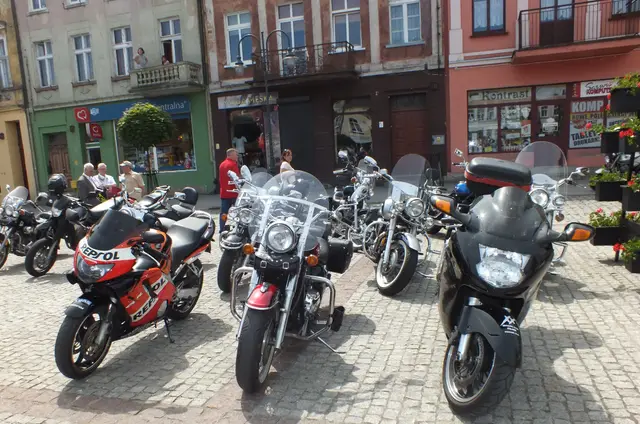 Wystawa zabytkowych motocykli — zdjęcie 15