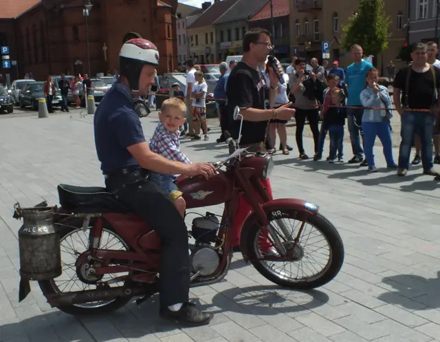Wystawa zabytkowych motocykli — zdjęcie 19