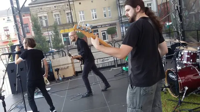 „Bladysolo” na wąbrzeskim rynku — zdjęcie 4