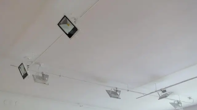 Nowe lampy w Galerii WDK — zdjęcie 1