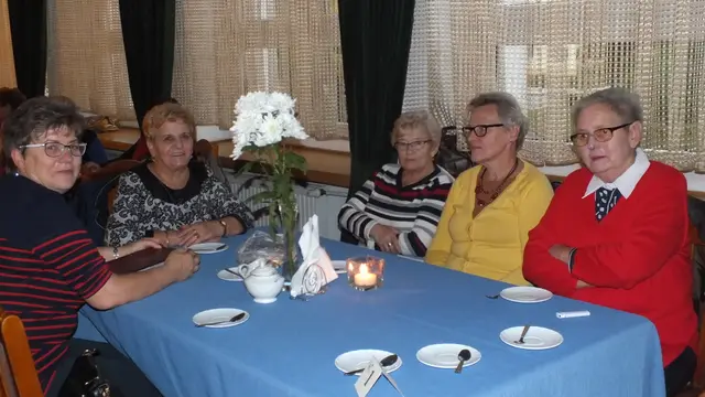 Wąbrzeskie fajfy przy gramofonie — zdjęcie 1