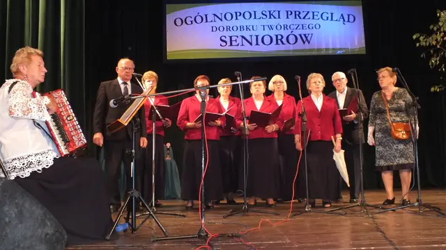 Seniorzy w WDK — zdjęcie 9