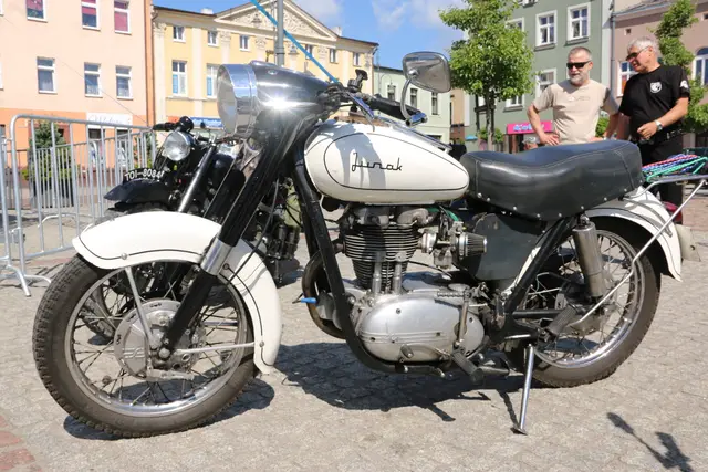 Wystawa zabytkowych motocykli — zdjęcie 2