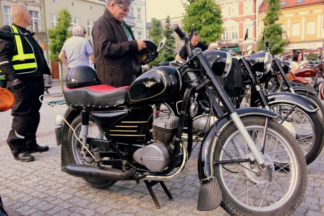 Wystawa zabytkowych motocykli — zdjęcie 9
