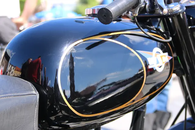 Wystawa zabytkowych motocykli — zdjęcie 10