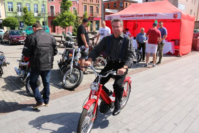 Wystawa zabytkowych motocykli — zdjęcie 22