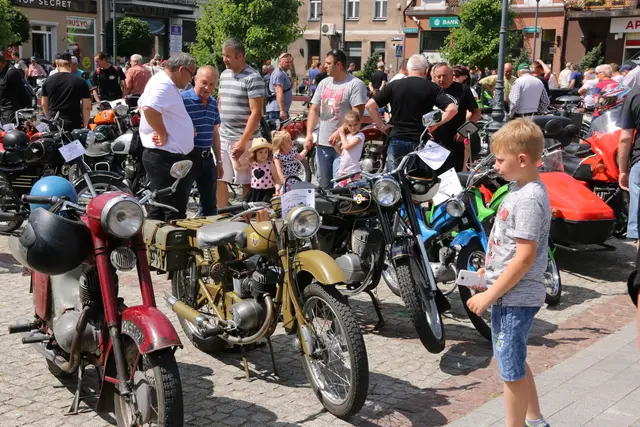 Wystawa zabytkowych motocykli — zdjęcie 27