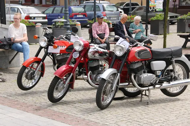 Wystawa zabytkowych motocykli — zdjęcie 30