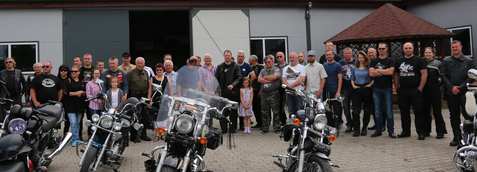 Wystawa zabytkowych motocykli