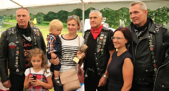„Pchli targ” z motozabytkami w  tle … — zdjęcie 19