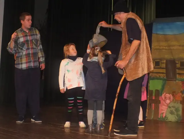 Spektakl teatralny — zdjęcie 8