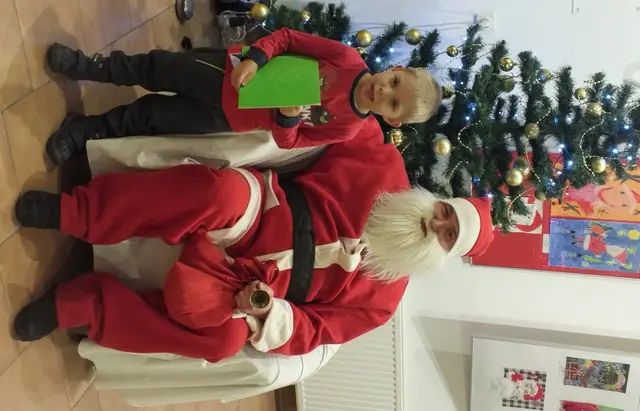 Wystawy świąteczne w WDK — zdjęcie 5