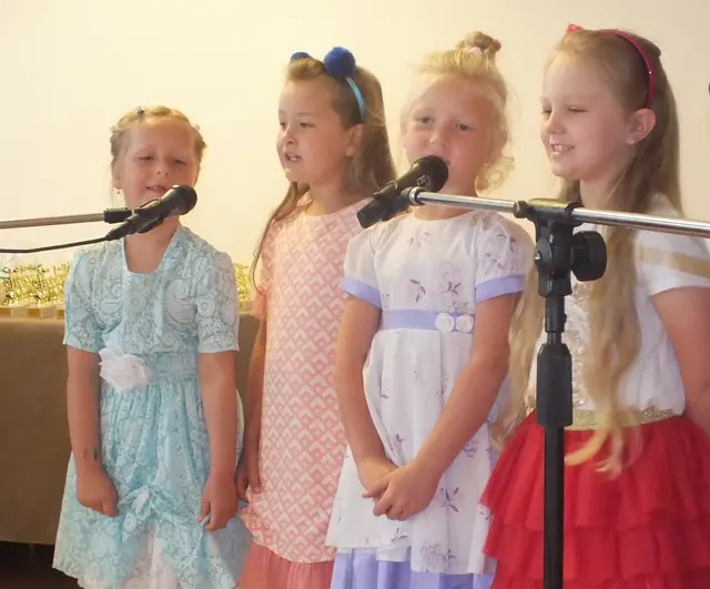 „Uśmiechnięte nutki” na scenie WDK! — zdjęcie 4