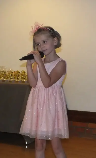 „Uśmiechnięte nutki” na scenie WDK! — zdjęcie 26
