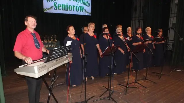 Biesiada Seniorów — zdjęcie 32