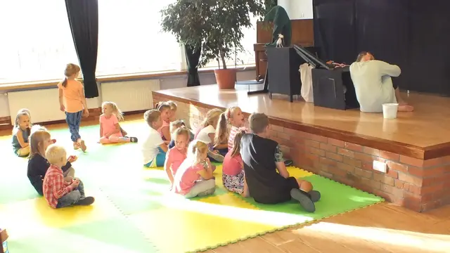 Spektakl ekologiczny w WDK — zdjęcie 2