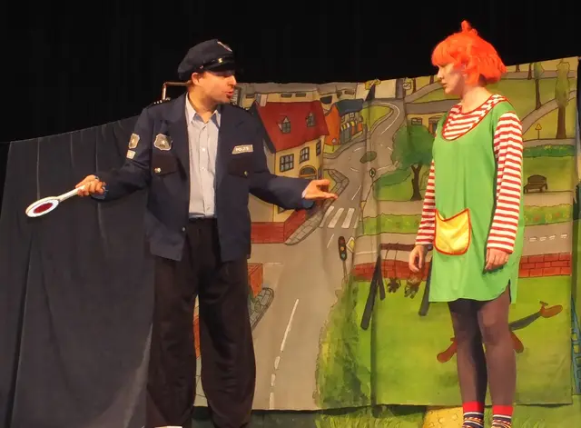 Spektakl teatralny w WDK — zdjęcie 6
