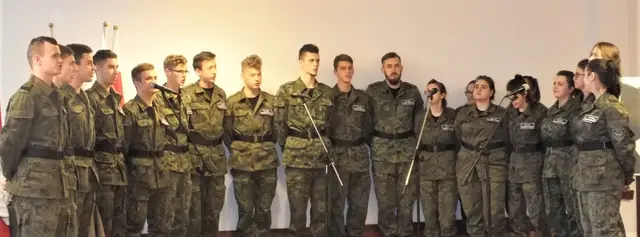 Pieśni patriotyczne w WDK — zdjęcie 17