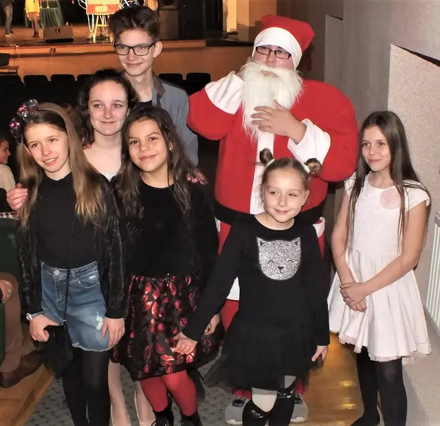Młodzi wokaliści na wąbrzeskiej scenie — zdjęcie 16
