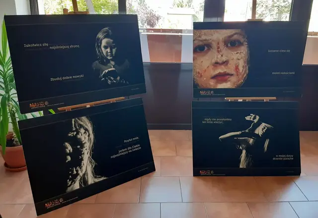 Wystawa „Maski pamięci emocji” w WDK — zdjęcie 7