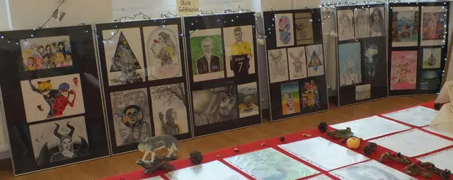 Wystawa licealistów — zdjęcie 7