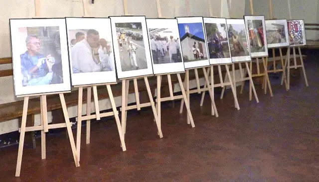 Wystawa „Odnajdując Boga” w kościele farnym — zdjęcie 7