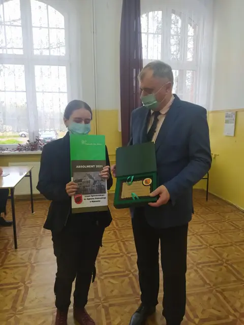 NAGRODY DLA MATURZYSTÓW — zdjęcie 1