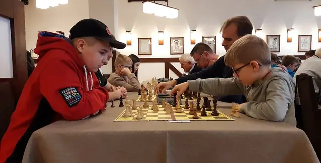 Turniej Szachów Szybkich FIDE rozegrany… — zdjęcie 2