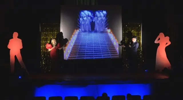 Ewa Kuklińska i Tomasz Stockinger na scenie WDK — zdjęcie 1