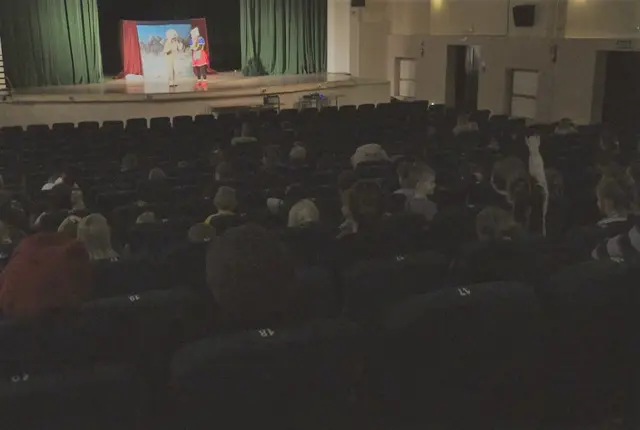 Feryjny teatrzyk z przesłaniem — zdjęcie 3