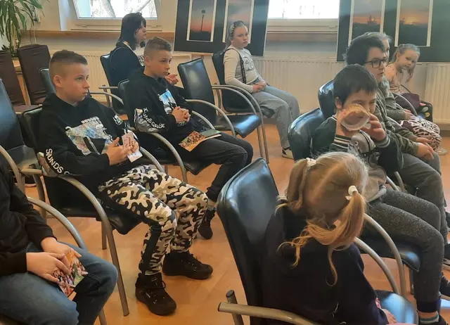 Żacy po kolejnym wykładzie Uniwersytetu — zdjęcie 2