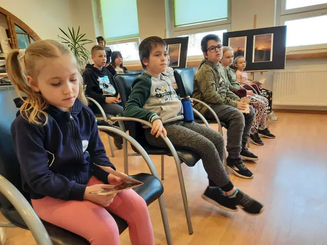 Żacy po kolejnym wykładzie Uniwersytetu — zdjęcie 3