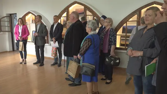 Wystawa „Wschody i zachody słońca” w galerii WDK — zdjęcie 18