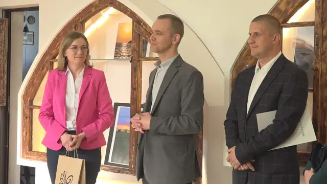Wystawa „Wschody i zachody słońca” w galerii WDK — zdjęcie 20