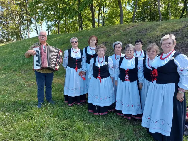 Wąbrzeska Biesiada Seniorów za nami… — zdjęcie 6